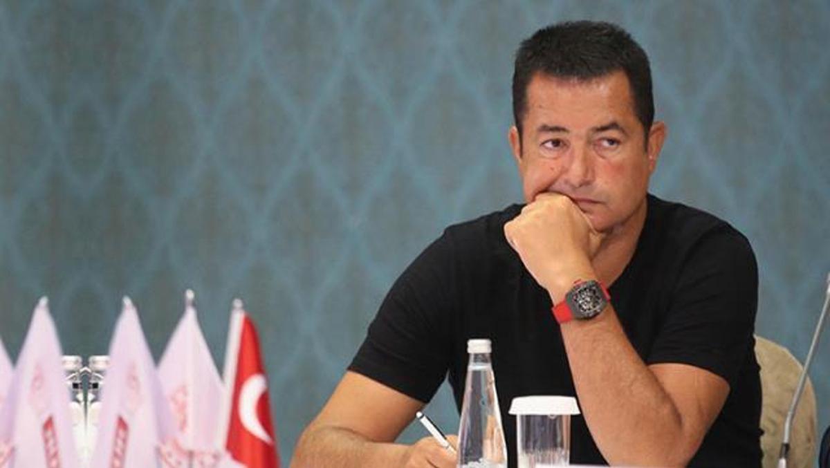 Servete bak! Ünlülerin saatleri ve fiyatları