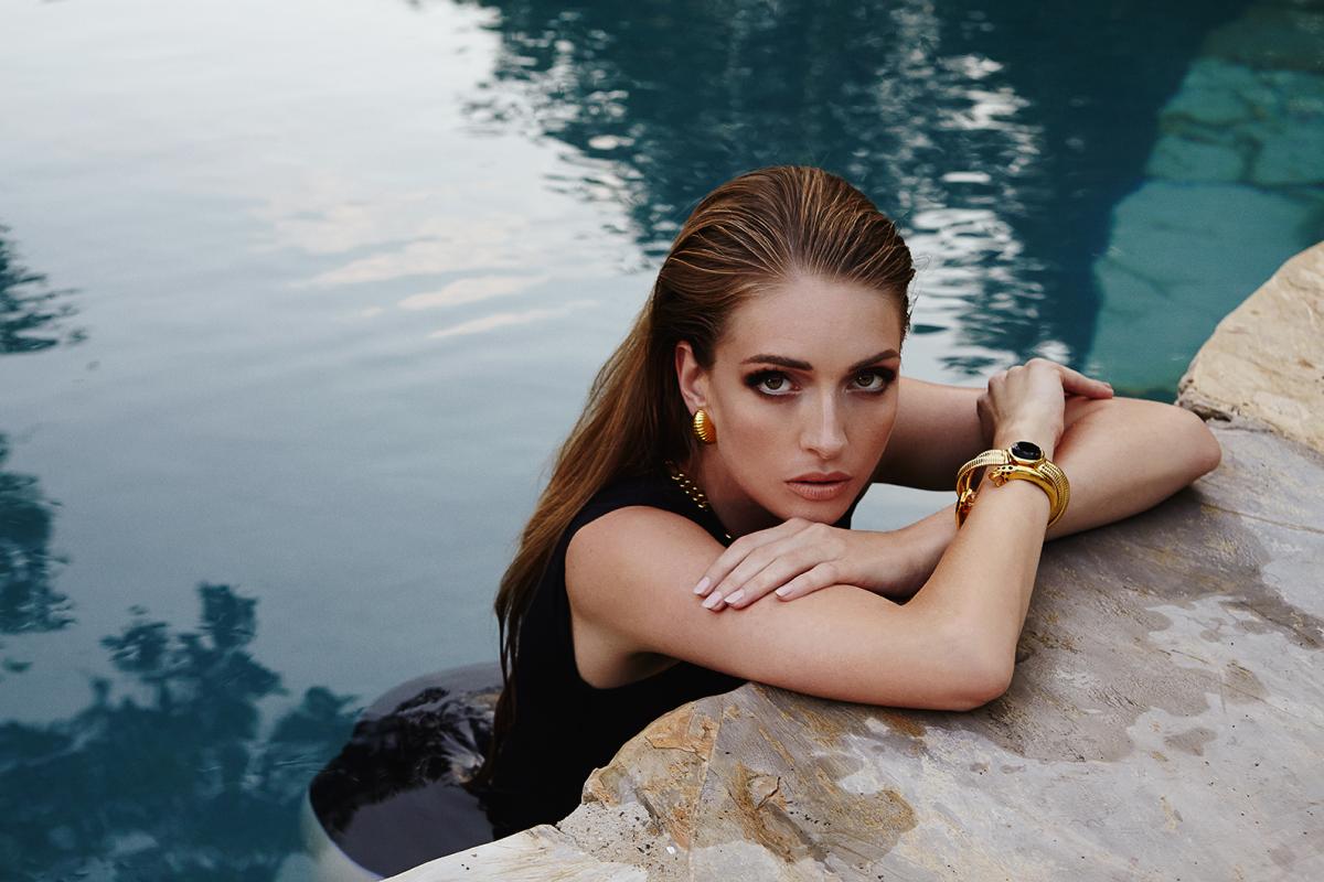 Yasemin Allen'in annesi meğer ünlüymüş! Türk filmlerinin İngiliz güzeli...