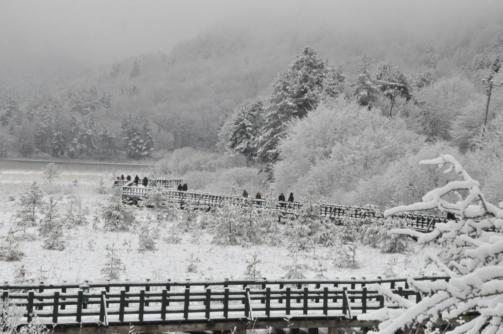 Abant Gölü'nden kar manzaraları