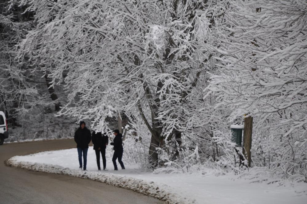 Abant Gölü'nden kar manzaraları