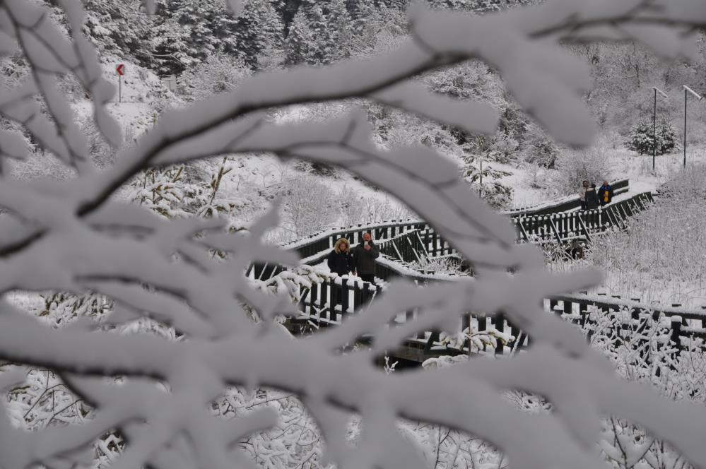 Abant Gölü'nden kar manzaraları