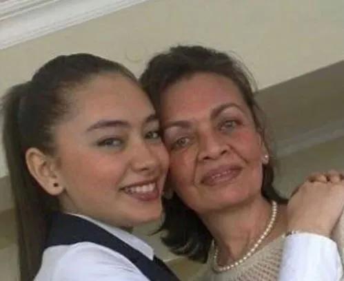 Kadir Doğulu'nun Rus güzeli kayınvalidesi! Neslihan Atagül'ün annesine bakın...