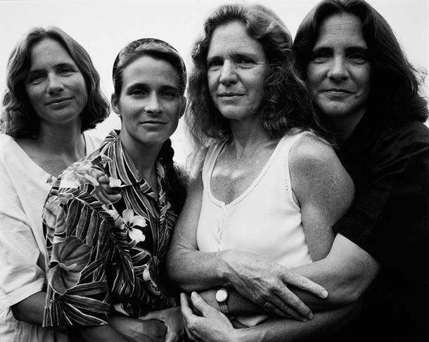 1975’den beri her yıl kendi fotoğraflarını çeken 4 kız kardeş