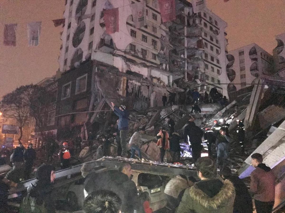 Kahramanmaraş, 7.7 şiddetindeki depremle sarsıldı