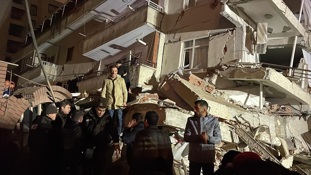 Kahramanmaraş, 7.7 şiddetindeki depremle sarsıldı