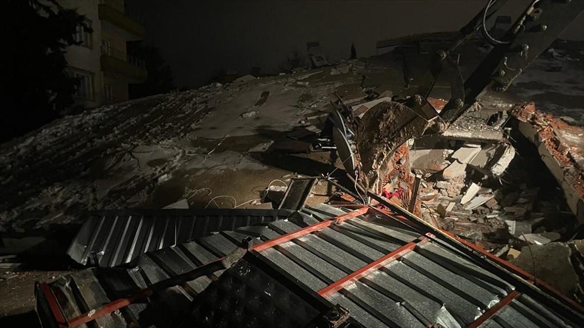 Kahramanmaraş, 7.7 şiddetindeki depremle sarsıldı