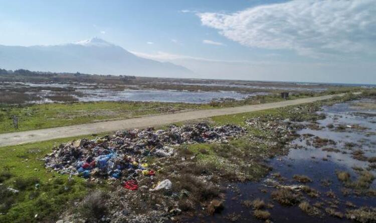 Milleyha Kuş Cenneti çöplüğe döndü