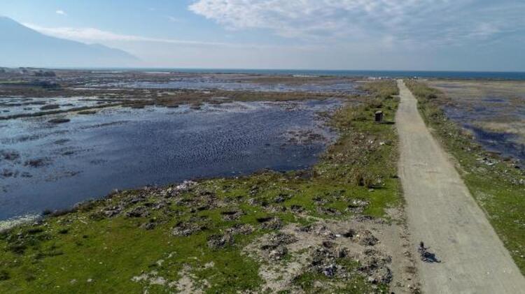 Milleyha Kuş Cenneti çöplüğe döndü