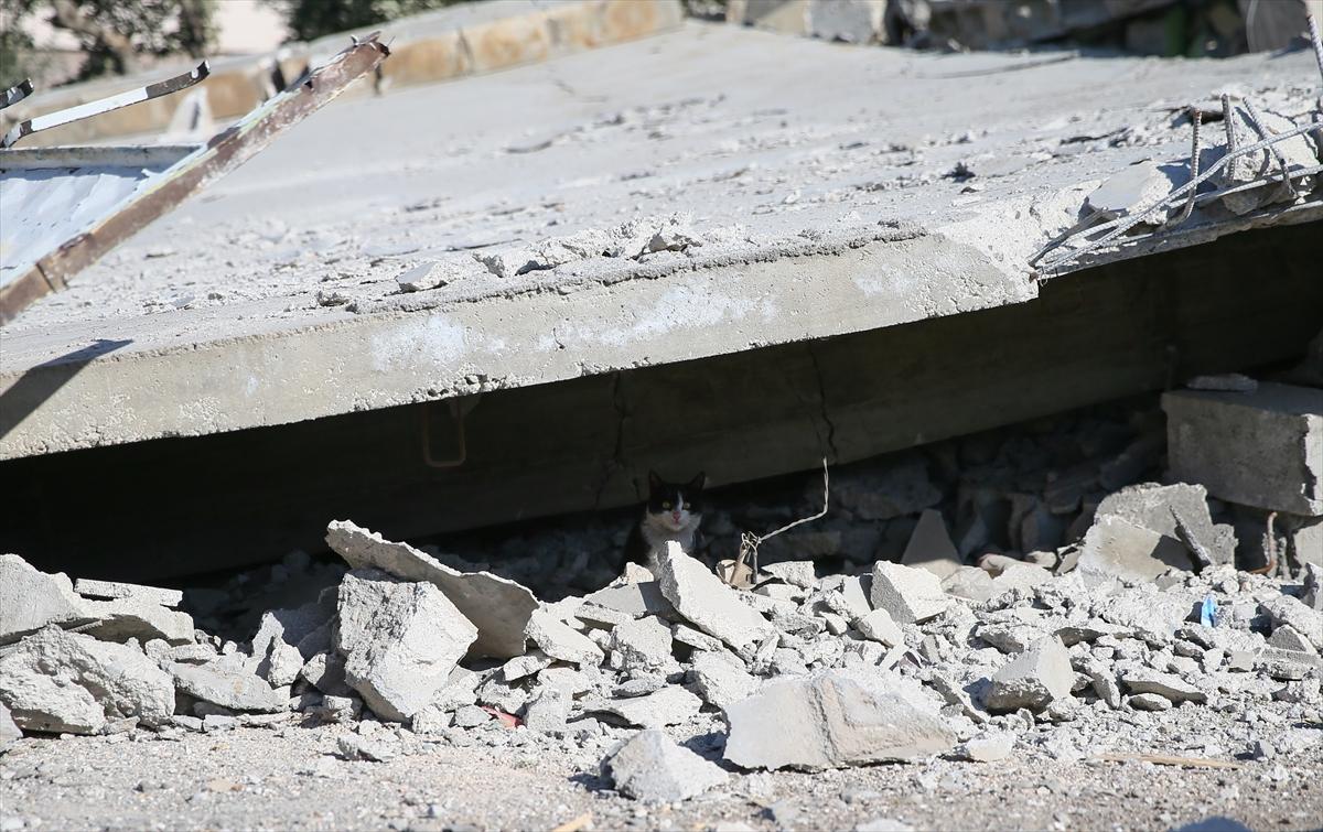 Depremin vurduğu Nurdağı'nda depremzedelerden geriye kalanlar