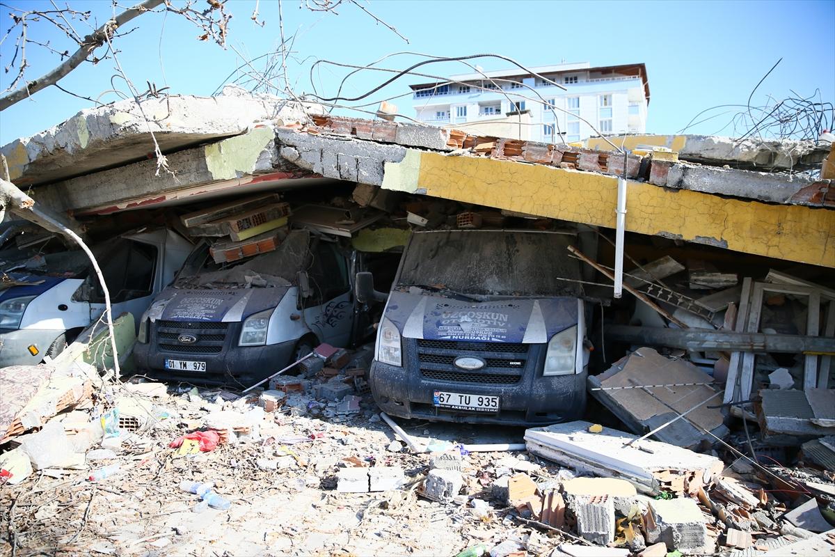 Depremin vurduğu Nurdağı'nda depremzedelerden geriye kalanlar