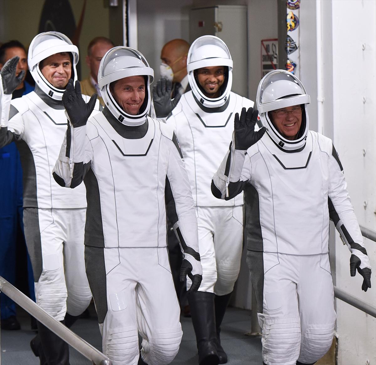 NASA SpaceX Crew-6 uzaya fırlatıldı