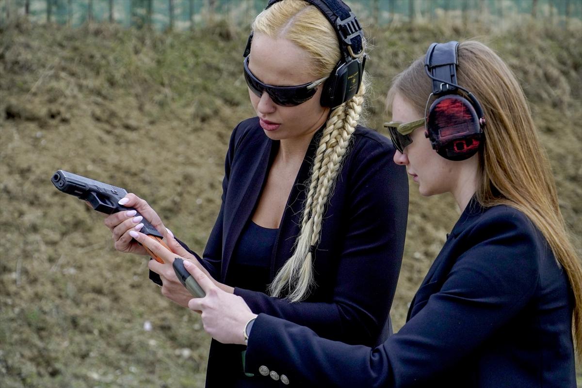 Çeçenistan'da kadın güvenlik güçlerinin zorlu eğitimi