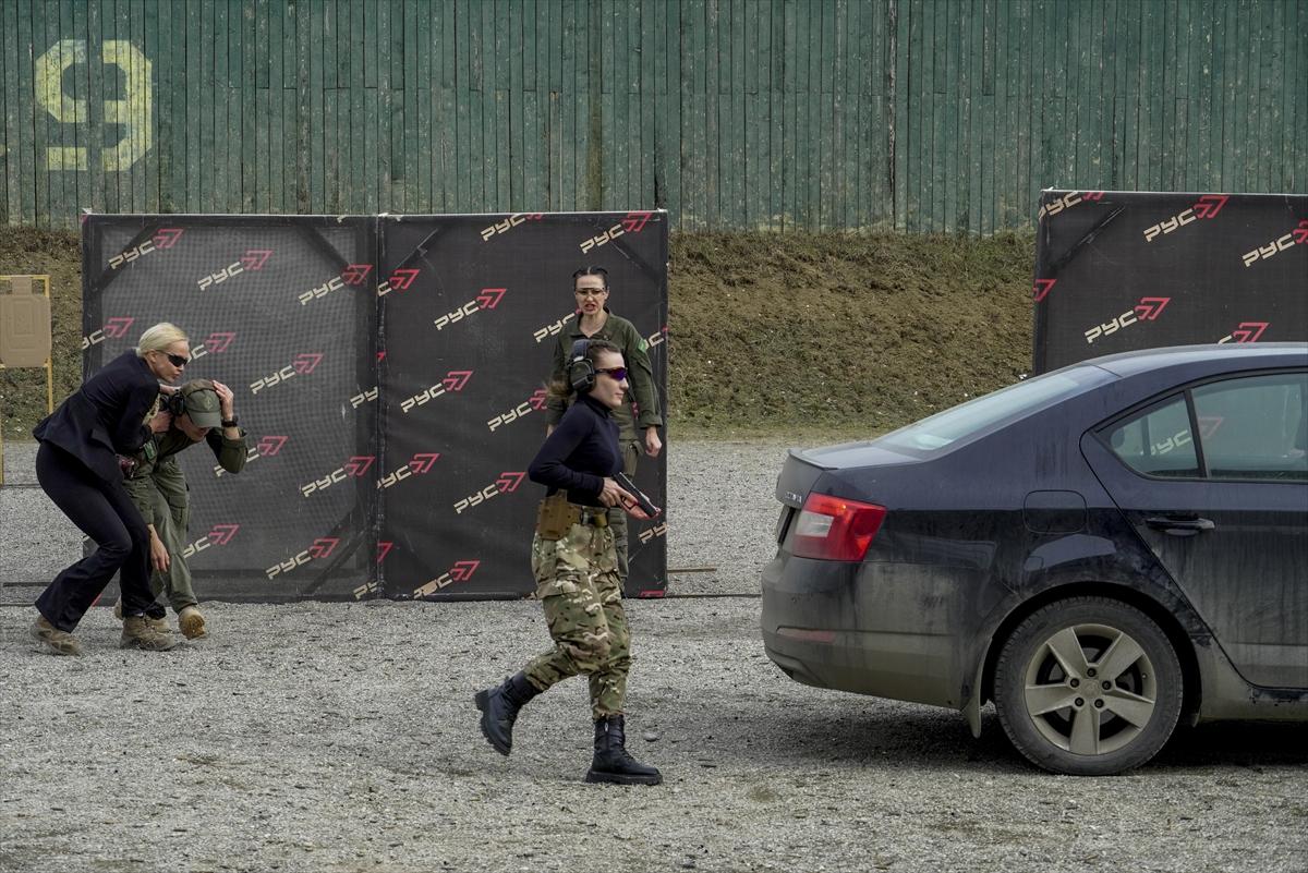 Çeçenistan'da kadın güvenlik güçlerinin zorlu eğitimi