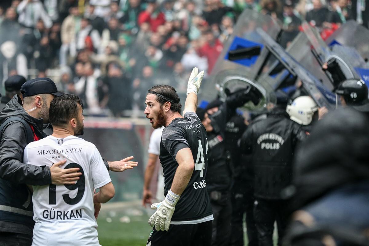 Bursaspor ve Amedspor arasındaki olaylı maç