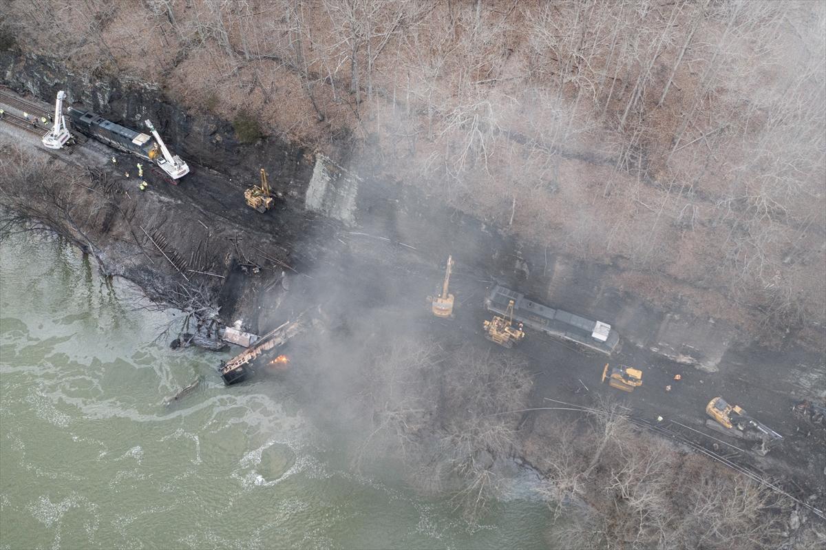 ABD'de tren kazası! 3 kişinin yaralandığı kazanın şiddeti gözler önüne serildi