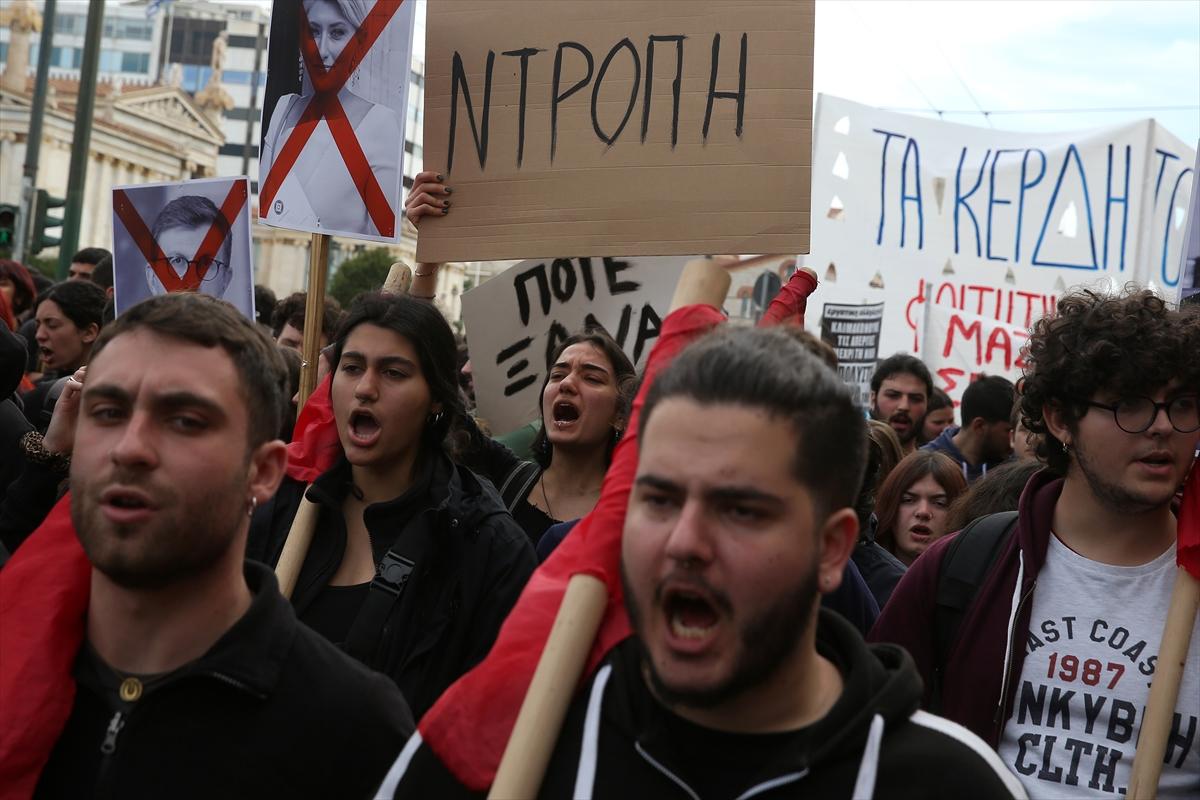 Yunanistan'daki tren kazasının ardından eylemler sürüyor