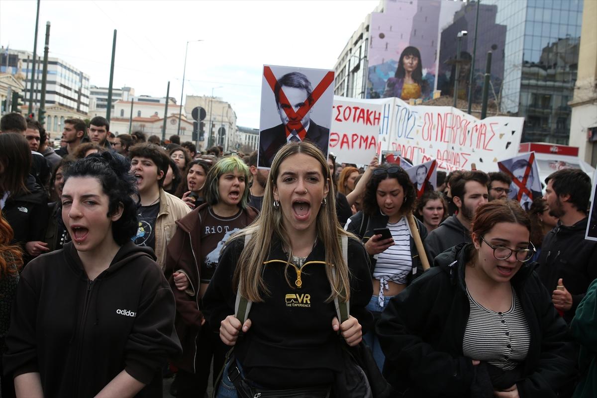 Yunanistan'daki tren kazasının ardından eylemler sürüyor