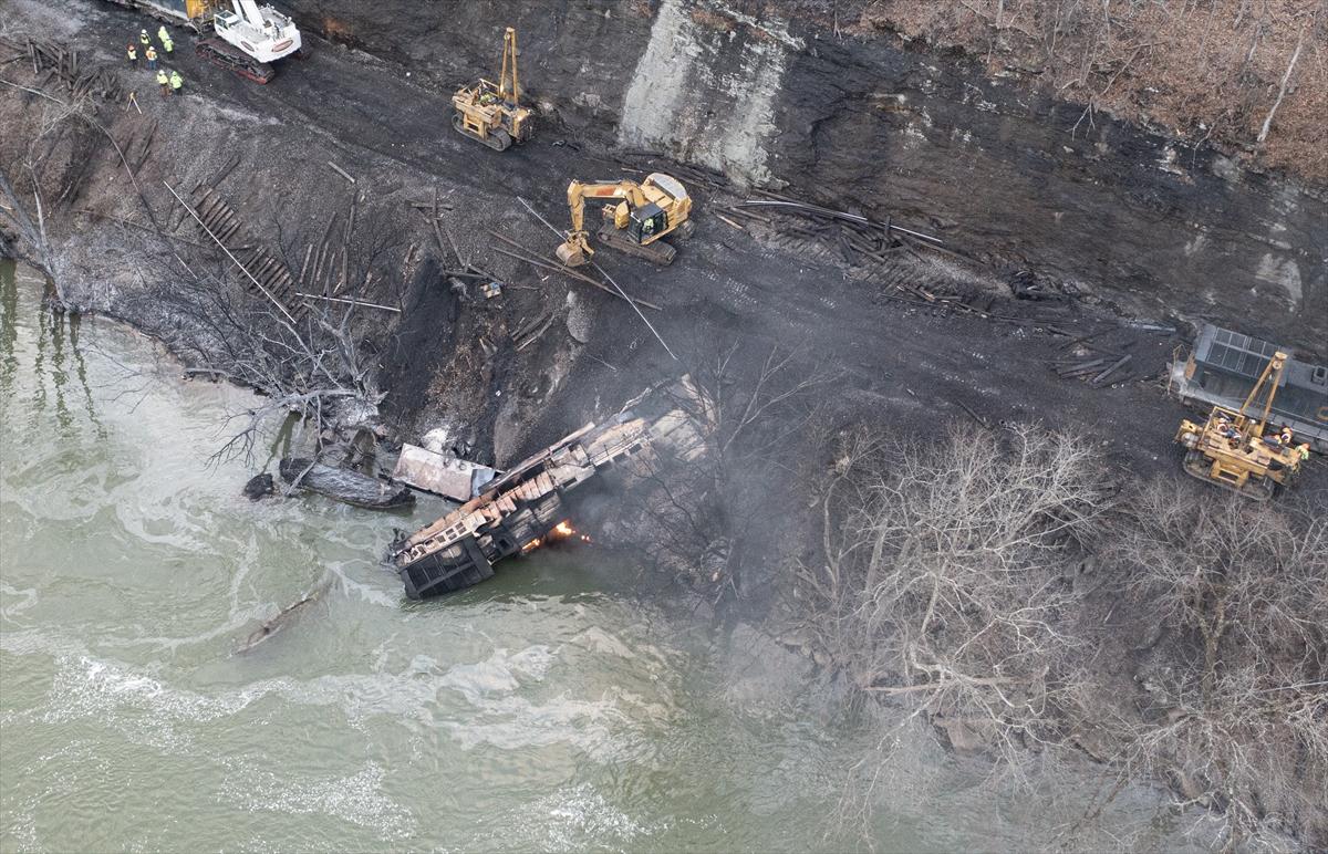 ABD'de tren kazası! 3 kişinin yaralandığı kazanın şiddeti gözler önüne serildi