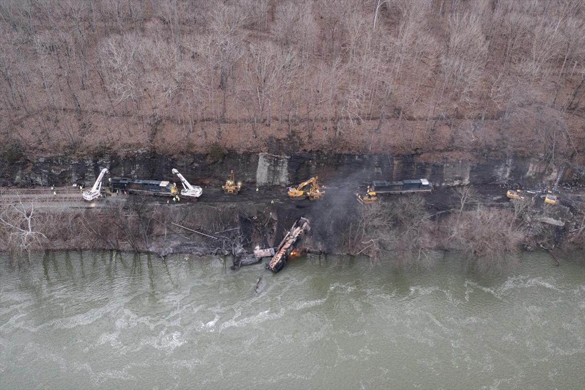ABD'de tren kazası! 3 kişinin yaralandığı kazanın şiddeti gözler önüne serildi