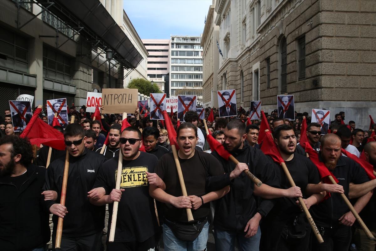 Yunanistan'daki tren kazasının ardından eylemler sürüyor