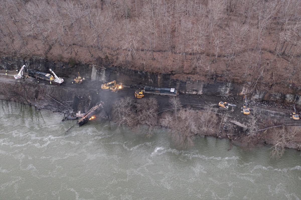 ABD'de tren kazası! 3 kişinin yaralandığı kazanın şiddeti gözler önüne serildi