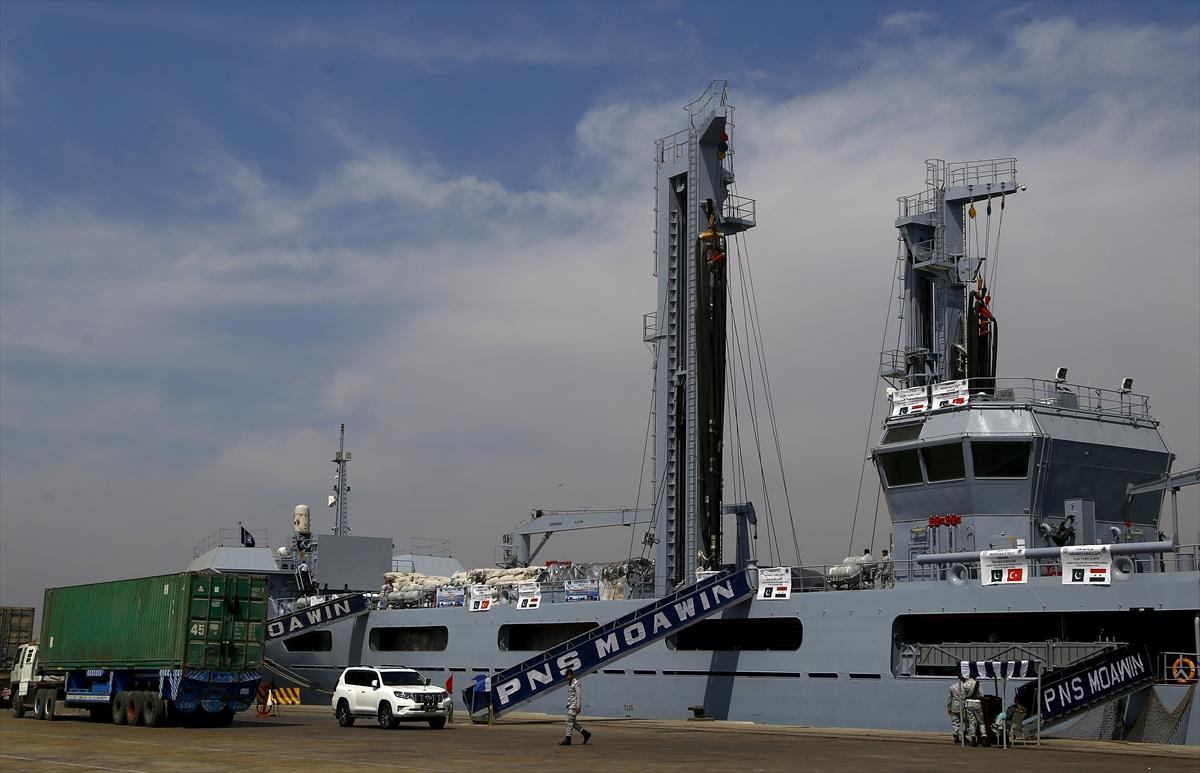 Türkiye'ye yardım devam ediyor! Pakistan 3. gemiyi de yola çıkarttı