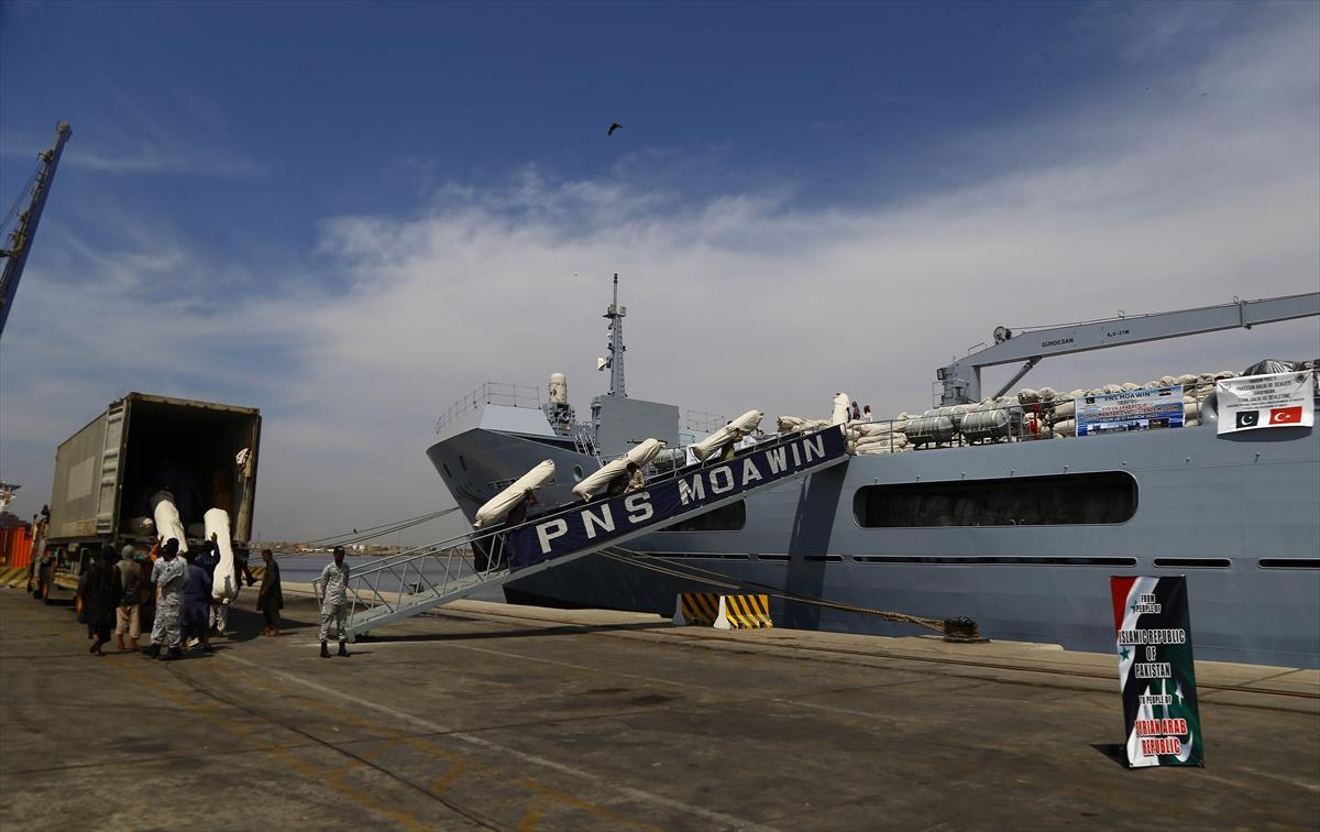Türkiye'ye yardım devam ediyor! Pakistan 3. gemiyi de yola çıkarttı