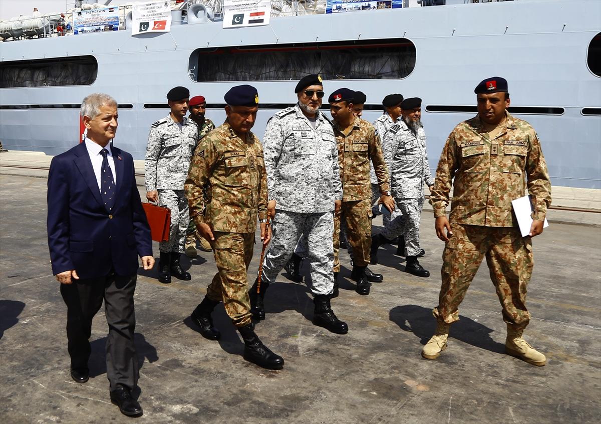 Türkiye'ye yardım devam ediyor! Pakistan 3. gemiyi de yola çıkarttı