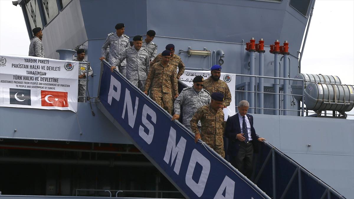 Türkiye'ye yardım devam ediyor! Pakistan 3. gemiyi de yola çıkarttı