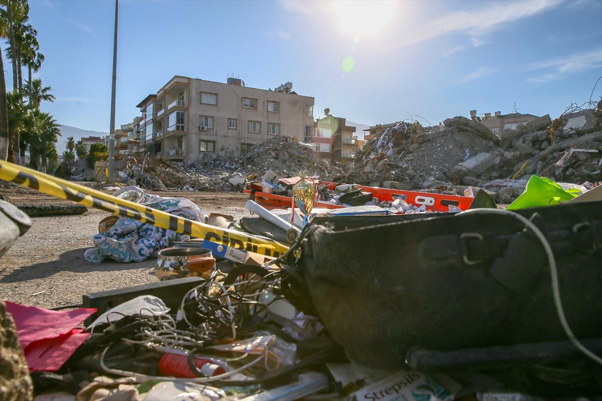 Yıkılan Eda Apartmanı'ndan geriye kalanlar