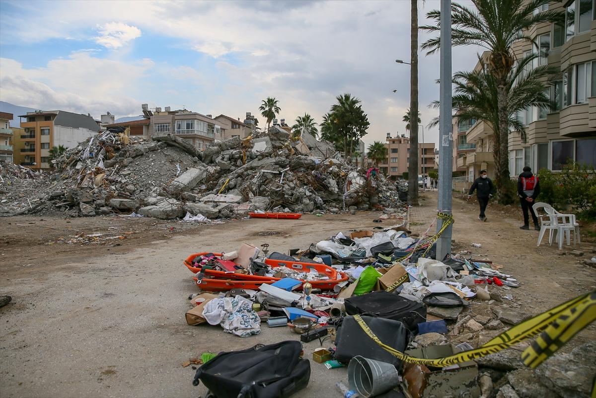 Yıkılan Eda Apartmanı'ndan geriye kalanlar