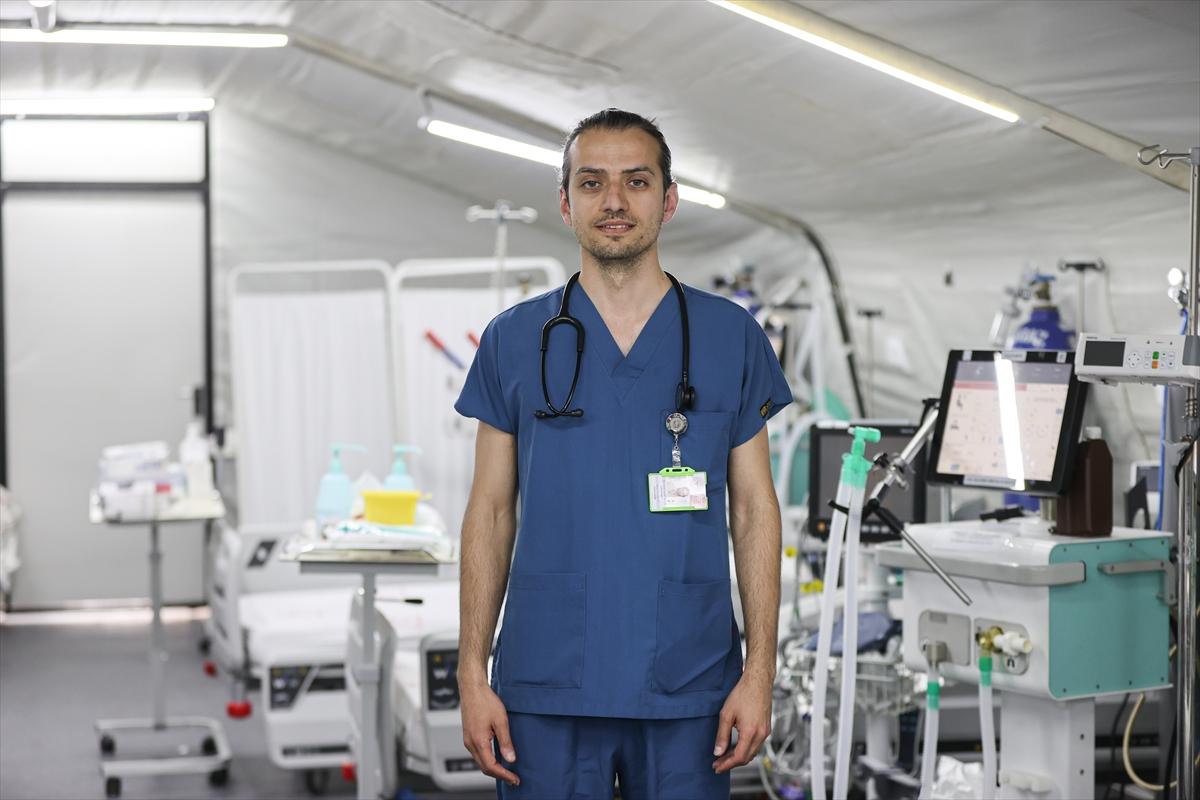 Deprem bölgesinde buruk 14 Mart Tıp Bayramı: İşte fedakar sağlıkçılar