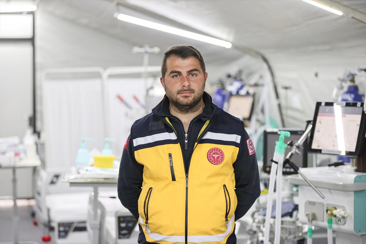 Deprem bölgesinde buruk 14 Mart Tıp Bayramı: İşte fedakar sağlıkçılar