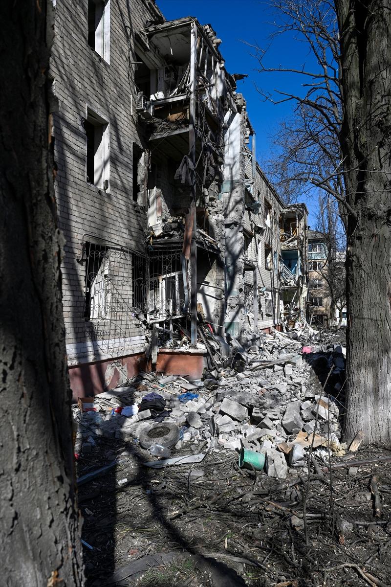 Rusya yine füzeyle saldırdı! Binlerce bina yıkıldı, bir kişi yaşamını yitirdi