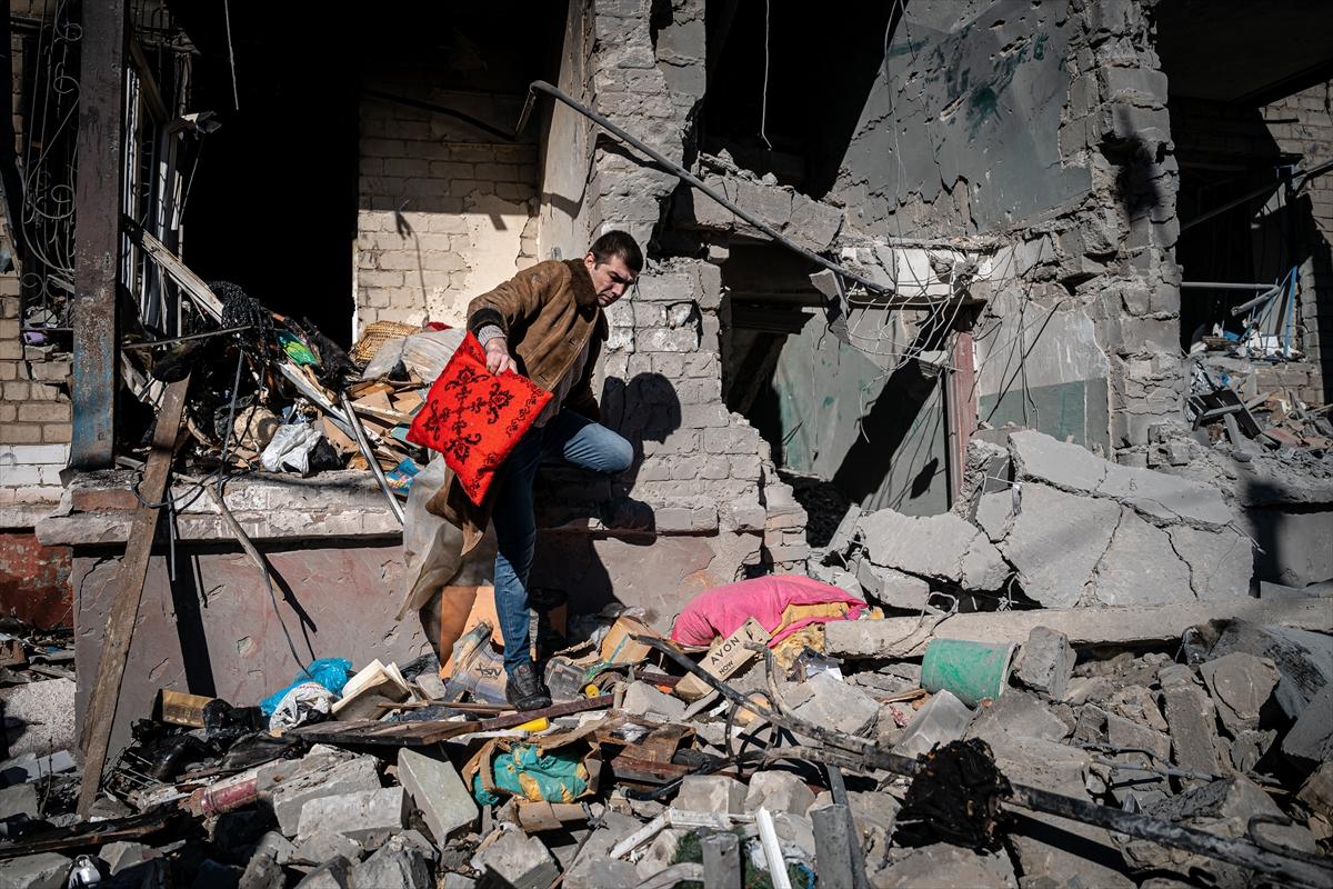 Rusya yine füzeyle saldırdı! Binlerce bina yıkıldı, bir kişi yaşamını yitirdi