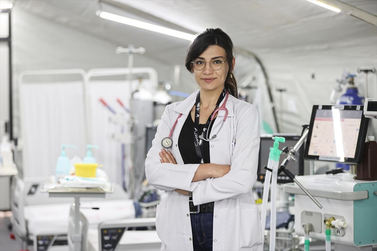 Deprem bölgesinde buruk 14 Mart Tıp Bayramı: İşte fedakar sağlıkçılar