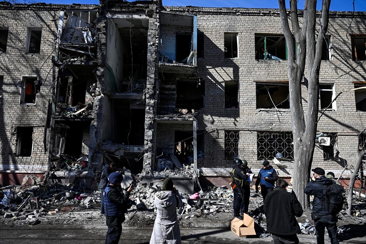 Rusya yine füzeyle saldırdı! Binlerce bina yıkıldı, bir kişi yaşamını yitirdi