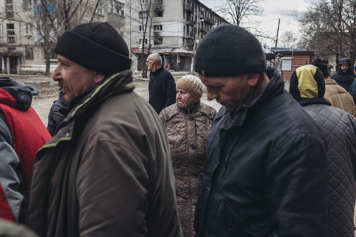 Savaşta tansiyon düşmüyor! Ukraynalı sivillerin bölgeden tahliyesi devam ediyor