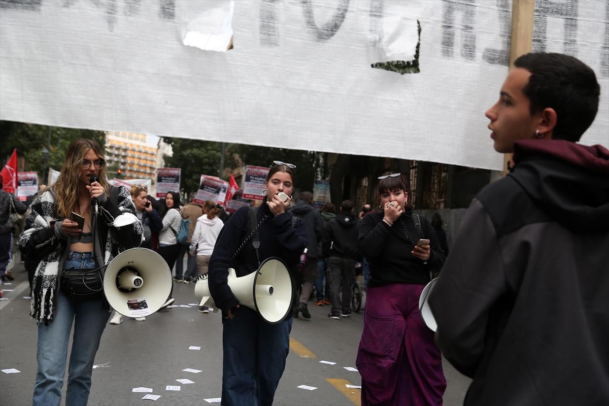 Yunanistan bir kez daha karıştı! Tren kazası nedeniyle halk yeniden sokaklara döküldü