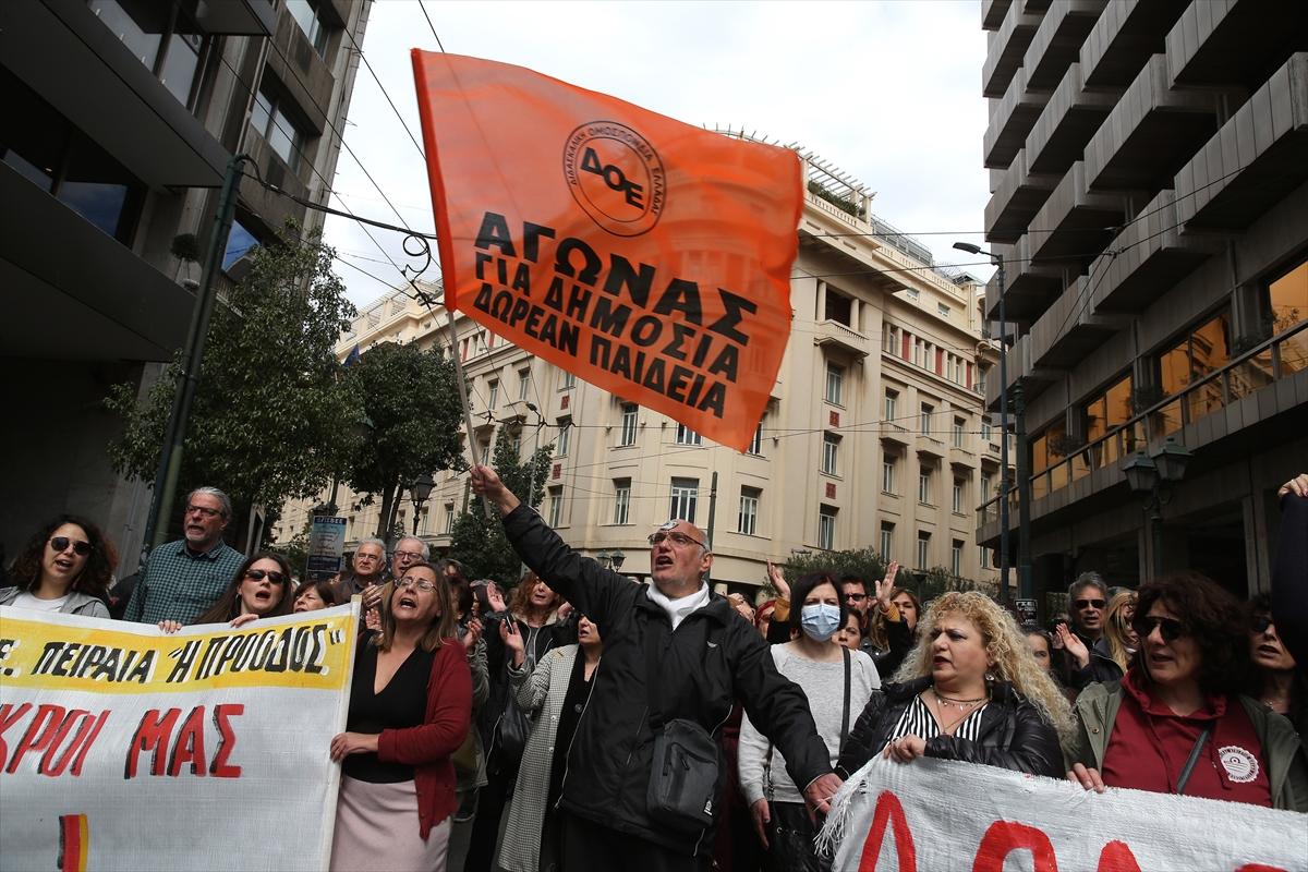 Yunanistan bir kez daha karıştı! Tren kazası nedeniyle halk yeniden sokaklara döküldü