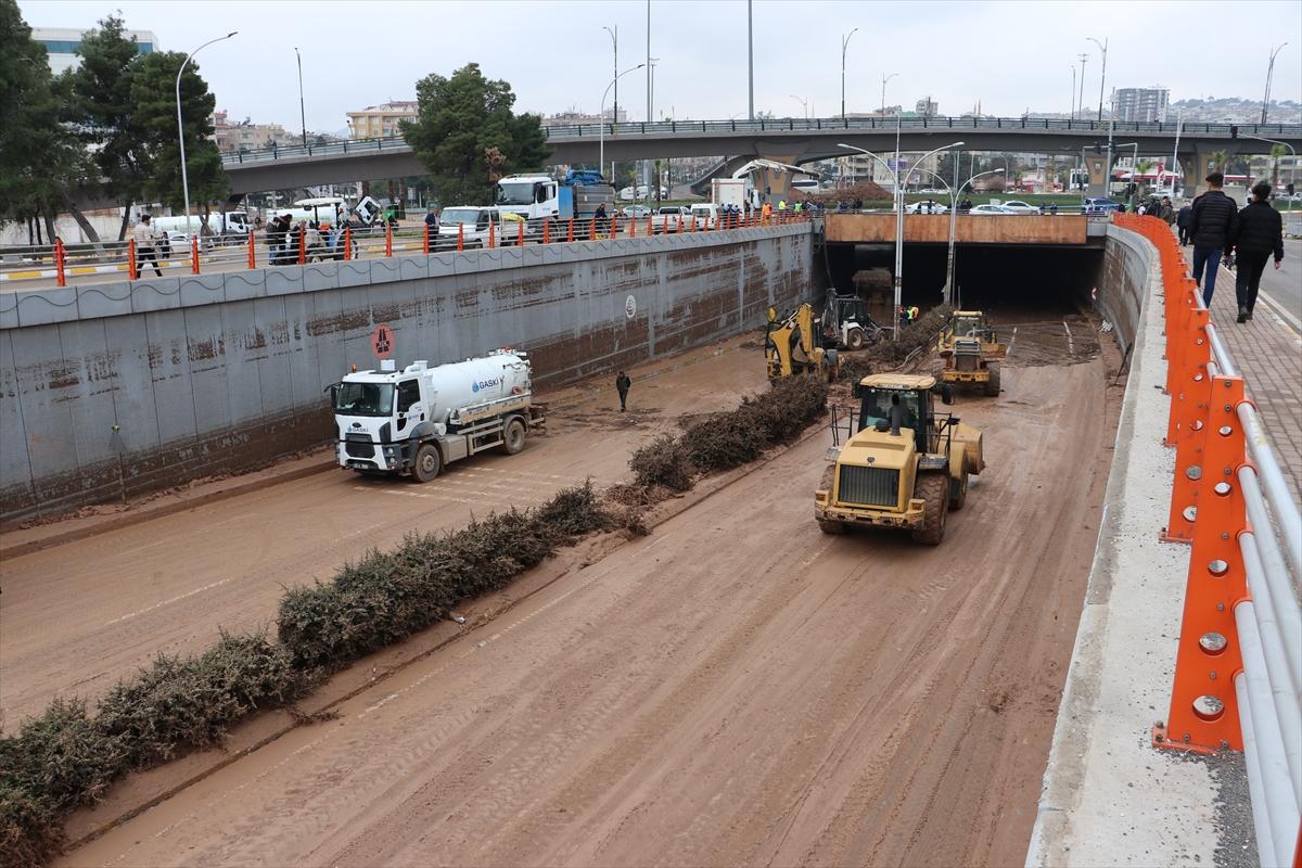 Sel felaketinde 3. gün! Şanlıurfa'da temizlik çalışmaları devam ediyor