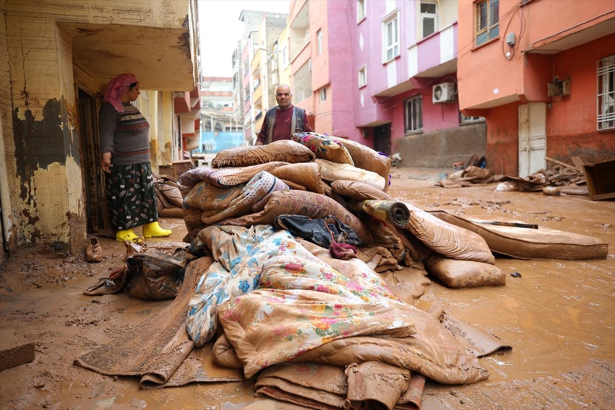 Sel felaketinde 3. gün! Şanlıurfa'da temizlik çalışmaları devam ediyor