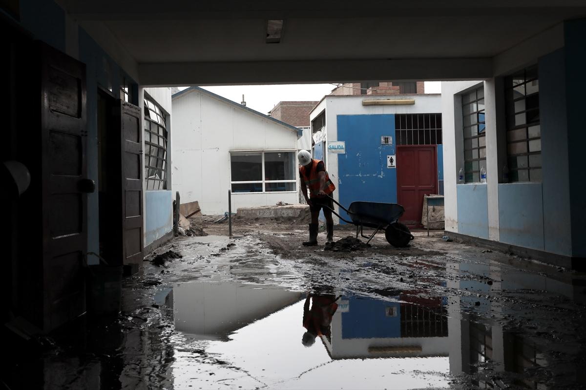 Peru sele teslim oldu! 2 bin 500 kişi evsiz kaldı