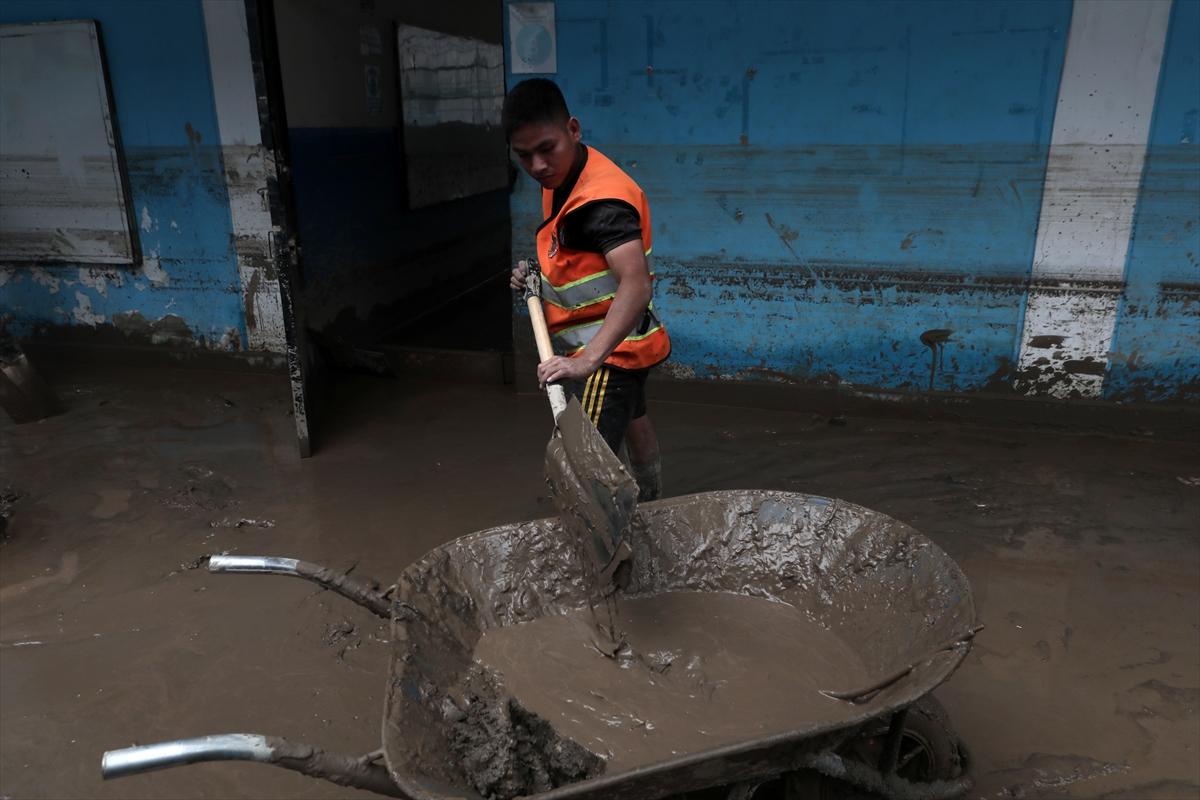 Peru sele teslim oldu! 2 bin 500 kişi evsiz kaldı