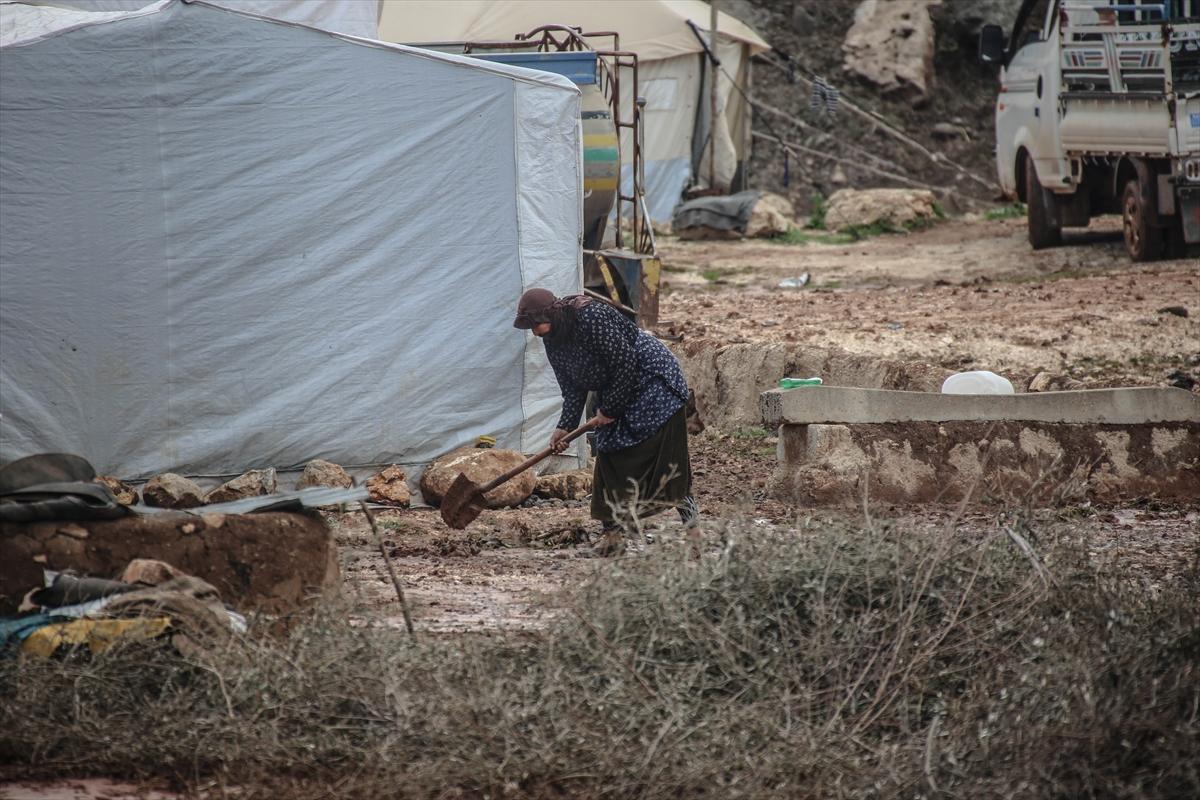 Suriye'yi de depremin ardından sel vurdu