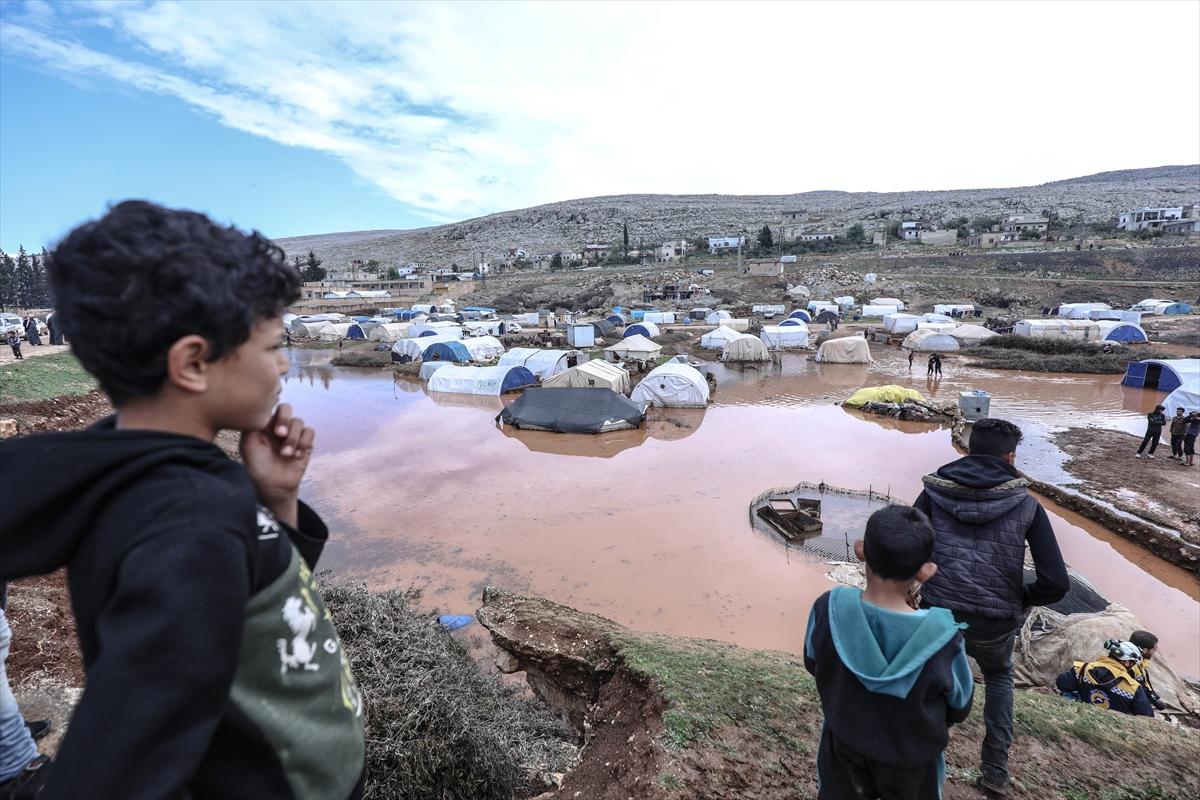 Suriye'yi de depremin ardından sel vurdu