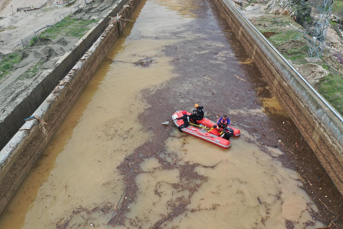 Önce deprem sonra sel! Adıyaman'da 6'ncı günde sele kapılan vatandaşlar aranmaya devam ediyor