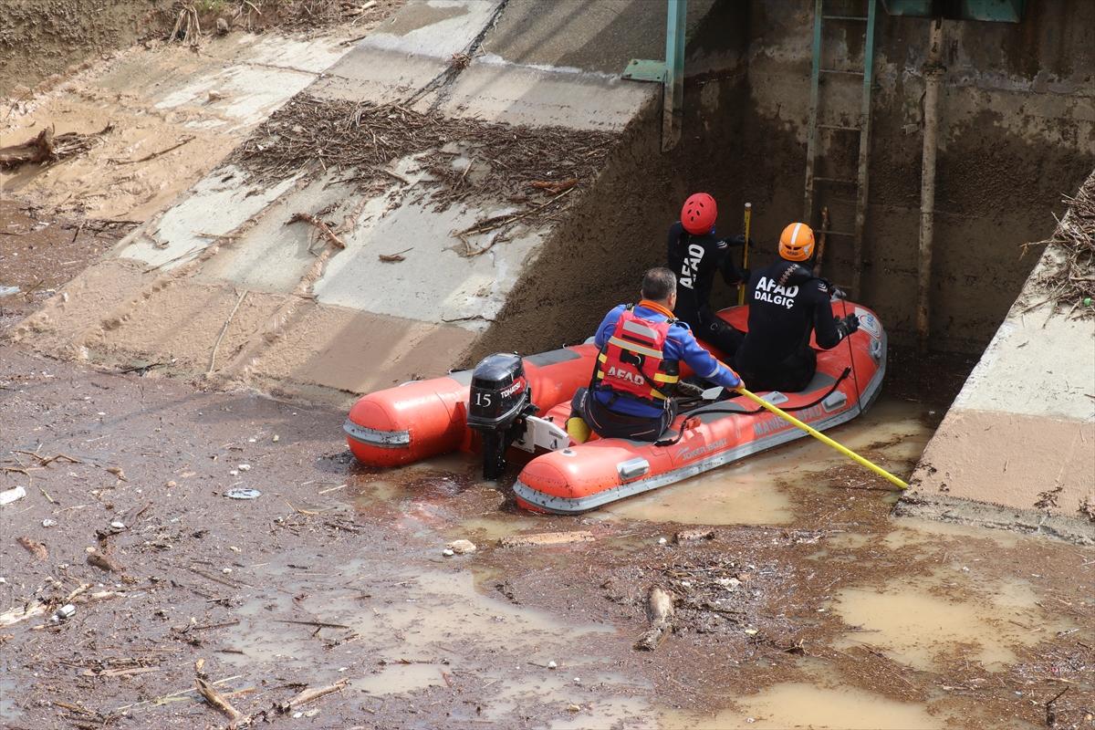 Önce deprem sonra sel! Adıyaman'da 6'ncı günde sele kapılan vatandaşlar aranmaya devam ediyor