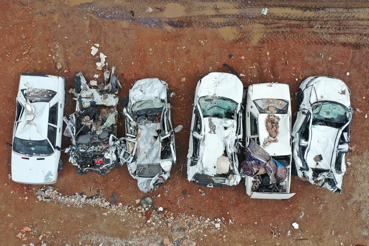 Deprem felaketinde 44'üncü gün! Gaziantep'te enkazdan çıkarılan araçlar toplandı