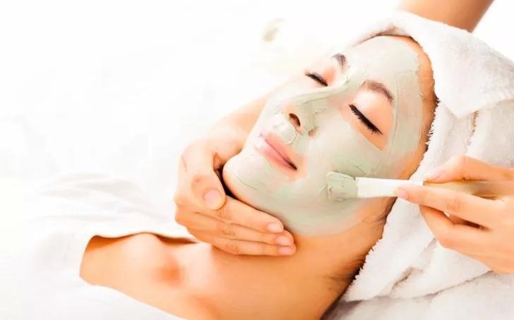 Porselen ciltleriyle ışıldayan Kore kadınlarının sırrı bakın neymiş! Pirinç detayı şoke etti